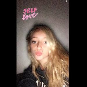 Meet your Posher, Hannah